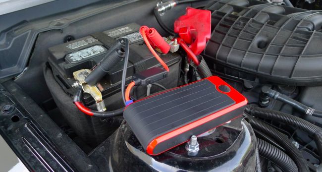 Jump Starting Cars With Portable Power