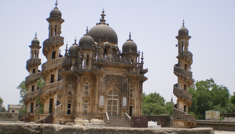 Visit Ahmedabad To Explore Gujarati Culture and Cuisines and The Sabarmati Ashram