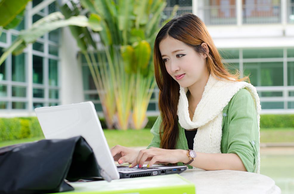 5 Major Benefits Of Being An Online Student
