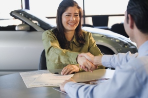 How Choosing The Right Car Dealership Can Save You Money and Time