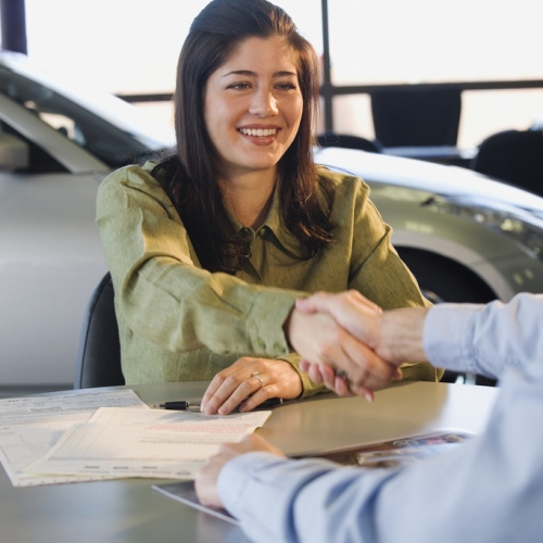 How Choosing The Right Car Dealership Can Save You Money and Time