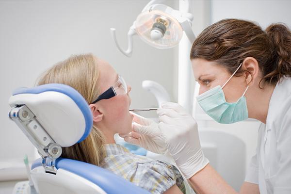 Top 6 Tips To Find The Best Dentist In Your Area