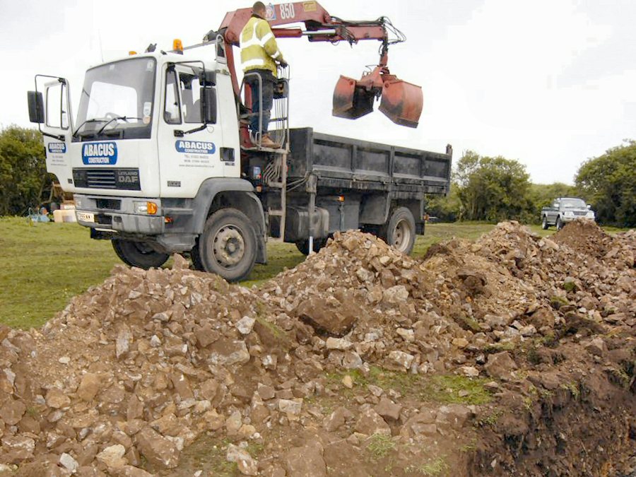Grab Lorries A Practical Way To Remove Construction Waste