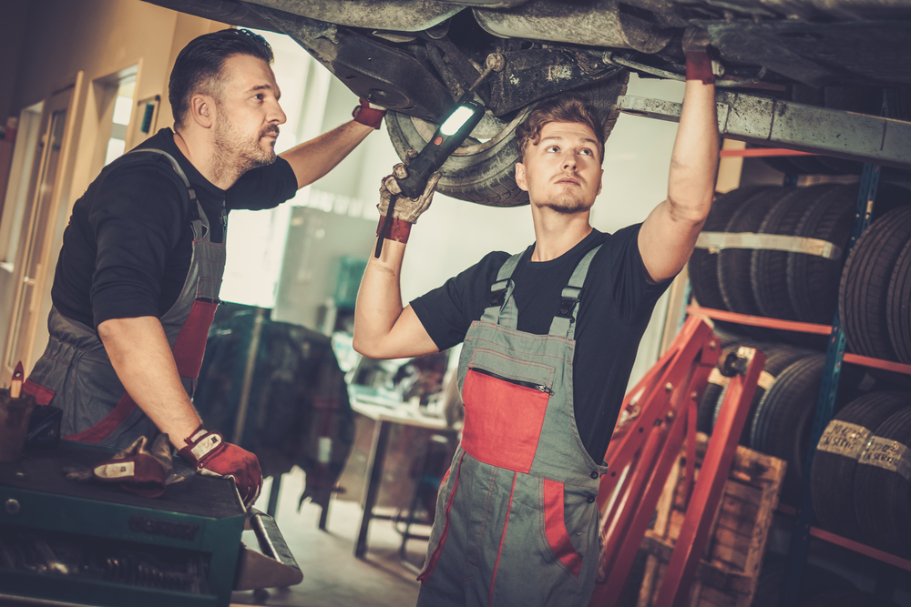 Important Tips to Consider While Go for Car Servicing