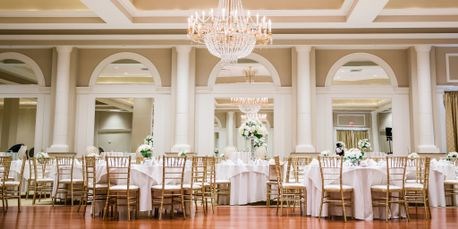 How To Decorate Your Wedding Reception Venues