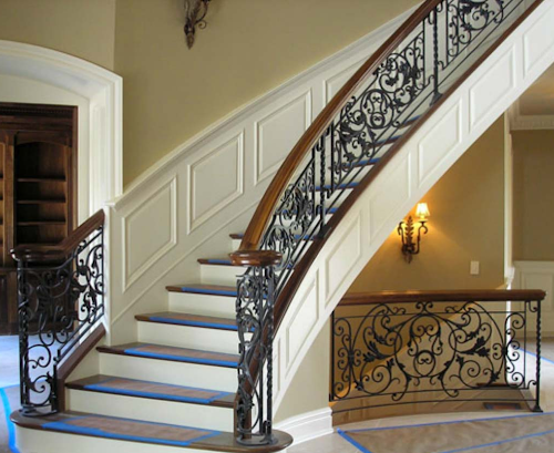 Choose Wrought Iron Stair Railings For Maximum Beauty and Versatility